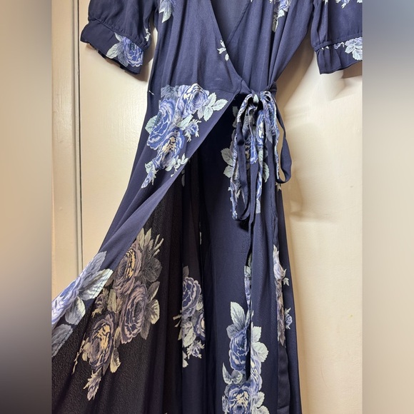 Reformation Oversized Floral Navy Blue Maxi Short Sleeves Wrap Cocktail Dress S - Picture 9 of 17